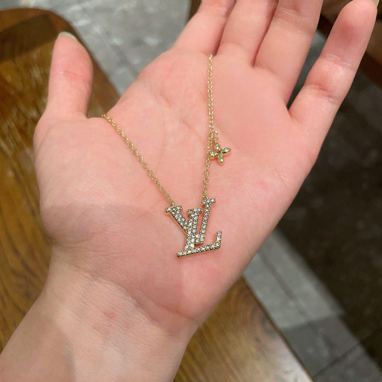 Luxury-Inspired Crystal Initial Pendant Necklace – AAA Quality